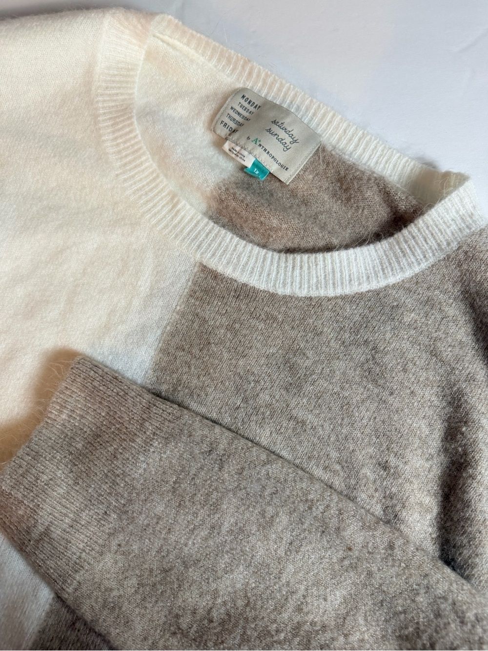 Saturday Sunday Anthropologie Colorblock Two Tone Sweater 1X Cream Tan Crewneck